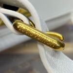 Louis Vuitton Soft Twist M24639 M25359